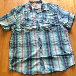 Urban pipeline button-down